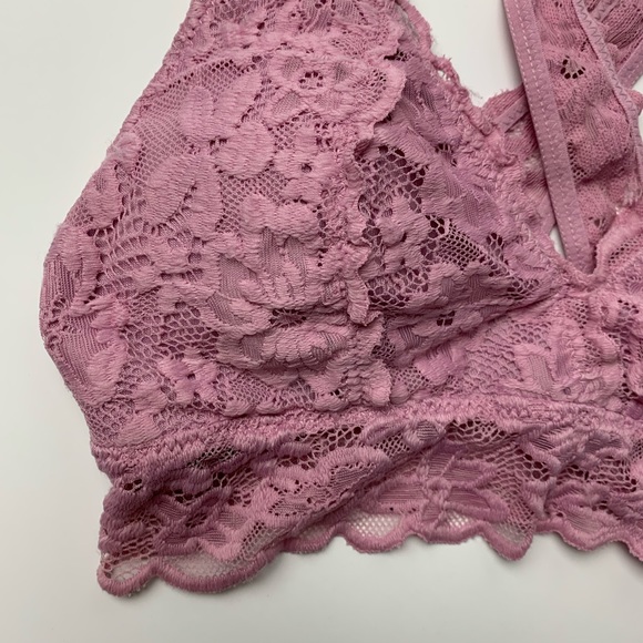 Boho Lavender delicate lace Bralette Sz S womens criss-cross back Stretchy lined - Picture 5 of 11